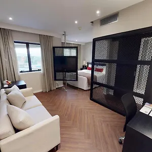 Estanplaza Funchal Faria Lima **** San Paolo